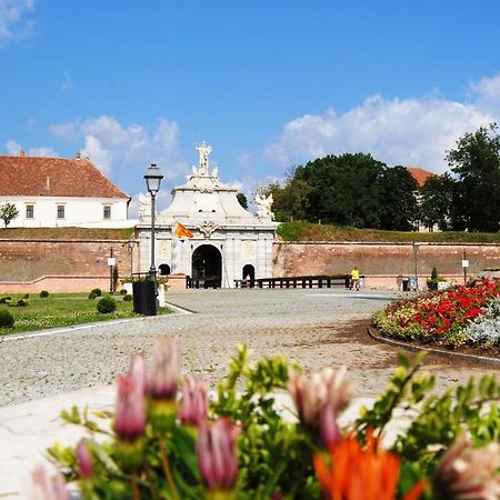 Ferienwohnung Sfanta Ecaterina - Garsoniera Alba Iulia Exterior foto