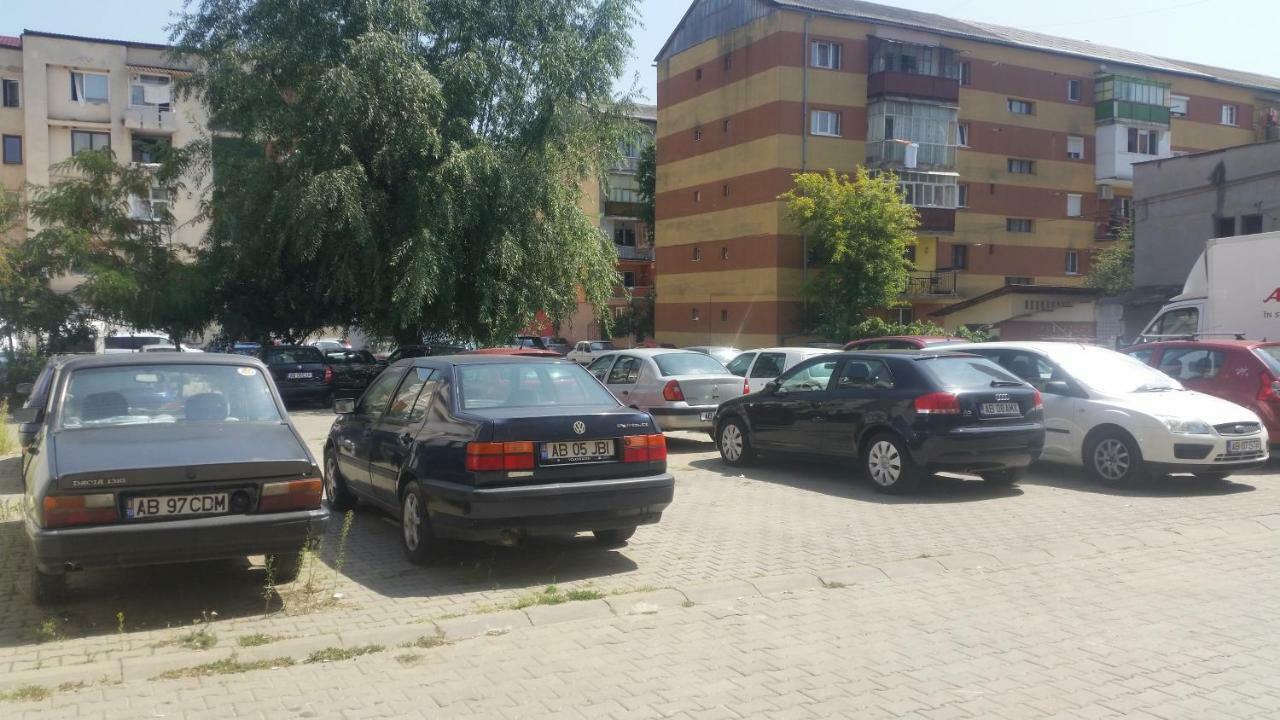 Ferienwohnung Sfanta Ecaterina - Garsoniera Alba Iulia Exterior foto